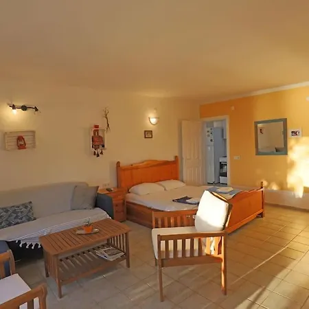 Mola 3 * Kaş
