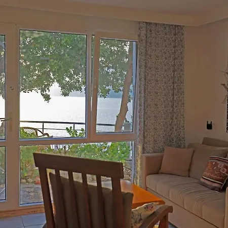 Appartement Mola 3 *