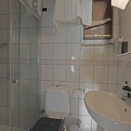 Apartment Mola 3 *
